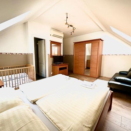Privat Adriana Apartment Kremnica Luaran gambar
