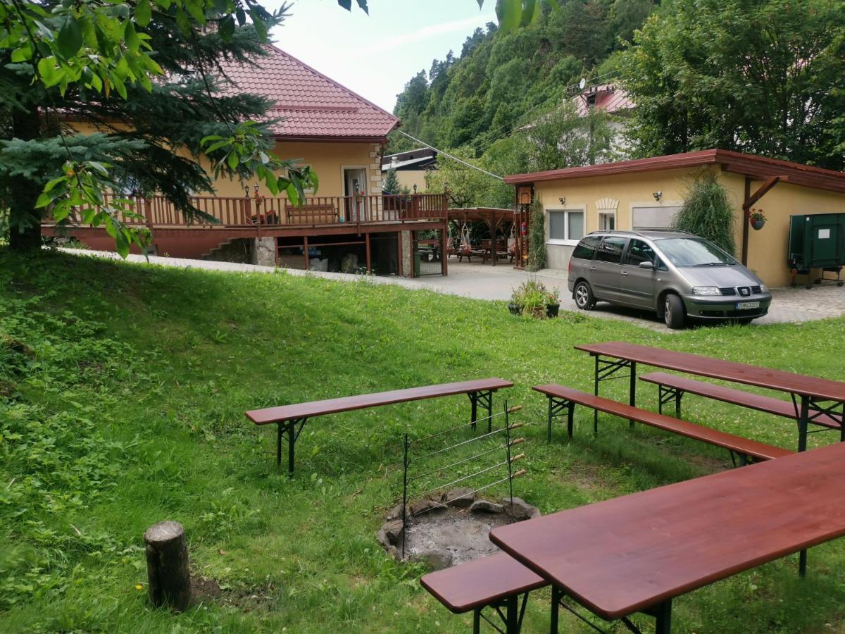 Privat Adriana Apartment Kremnica Luaran gambar