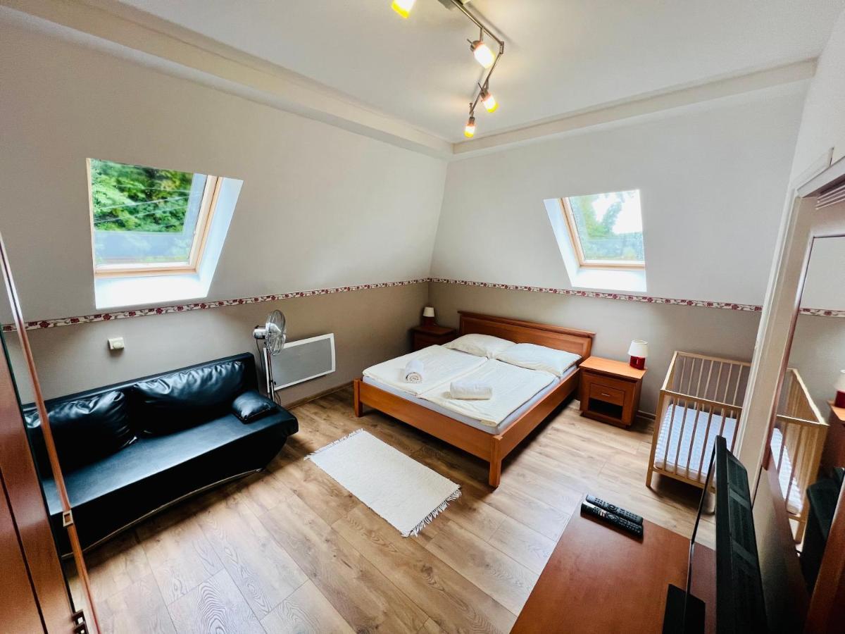 Privat Adriana Apartment Kremnica Luaran gambar