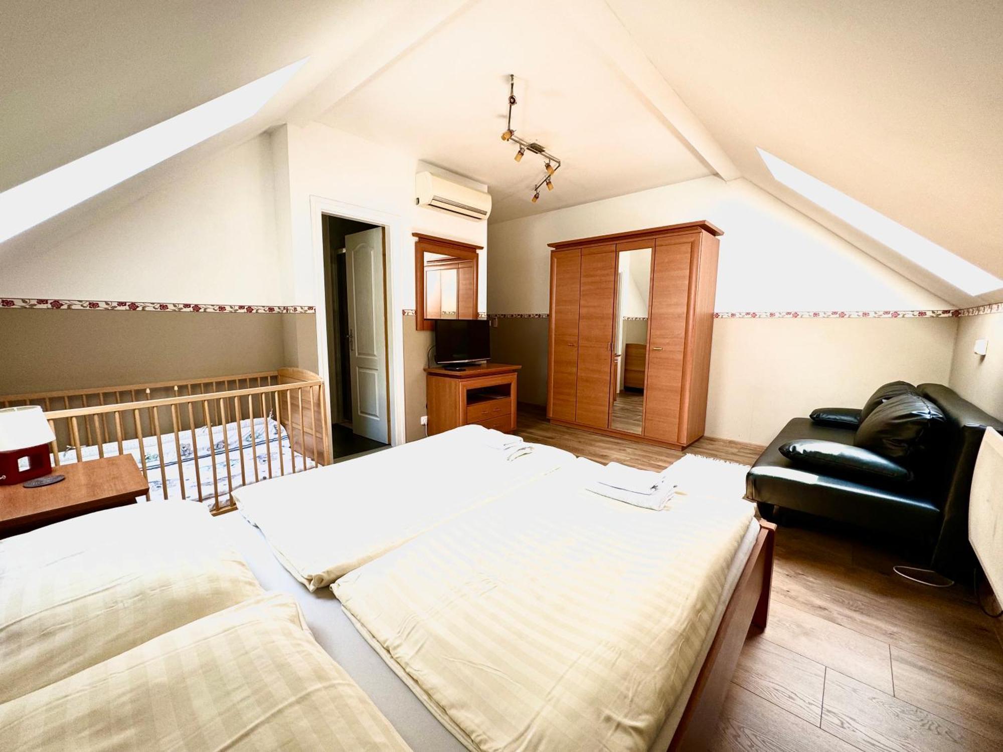 Privat Adriana Apartment Kremnica Luaran gambar